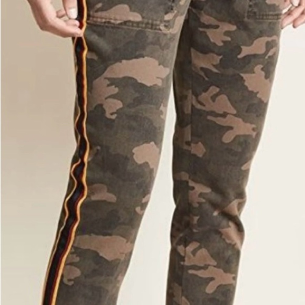 Pam & Gela Camouflage Skinny Jeans with Side Stripe